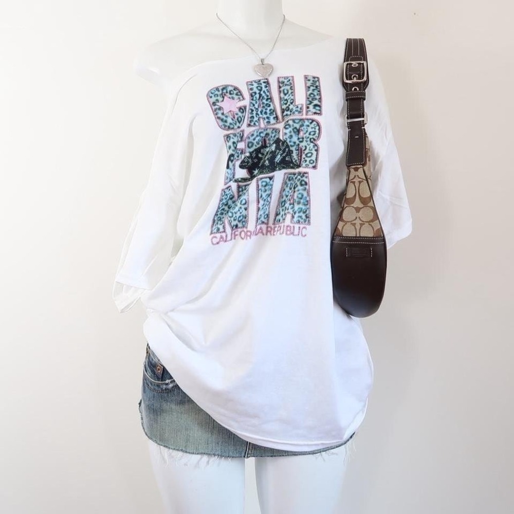 california leopard off shoulder tee indie sleaze y2k